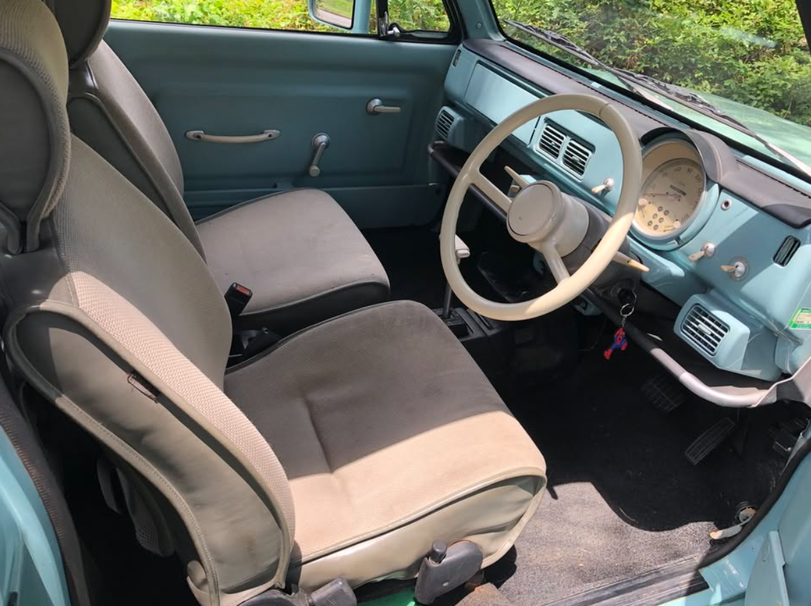1990 Nissan Pao